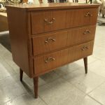 807 8221 CHEST OF DRAWERS